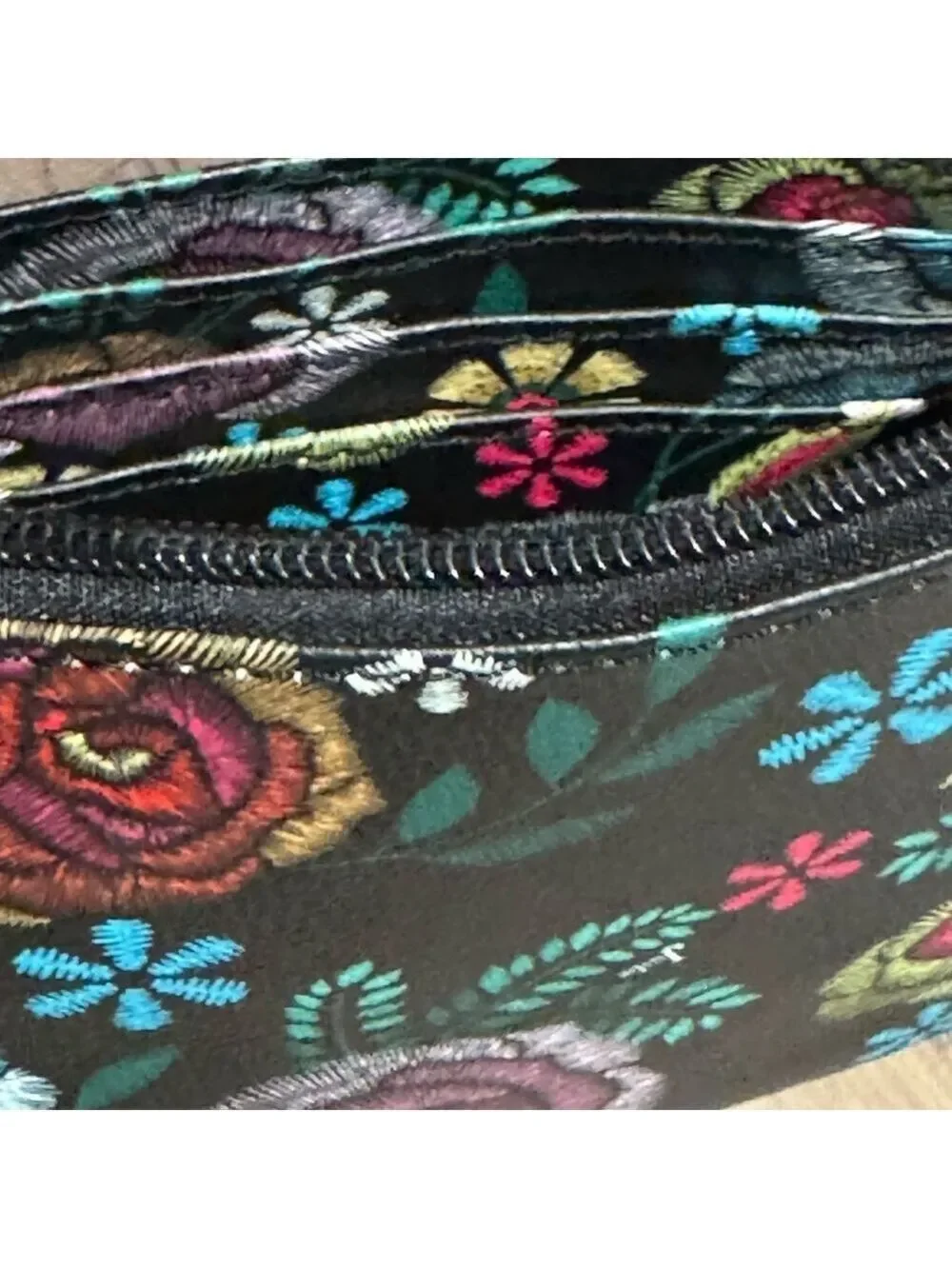 Justin Floral Wristlet Essentials Pouch NWT